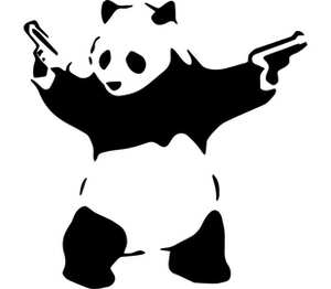 Панда с пистолетами кружка двухцветная (цвет: белый + черный)