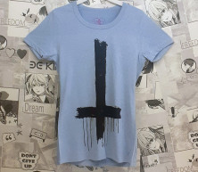 Фото женской футболки Крест