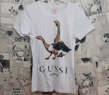 Фото женской футболки Гуси - га га га / Gussi ga-ga-ga