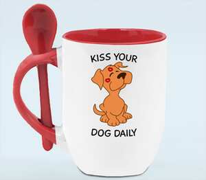 Поцелуй Собаку кружка с ложкой в ручке (цвет: белый + красный)