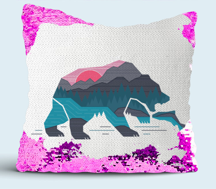 Медведь на рыбалке подушка с пайетками (цвет: белый + сиреневый)