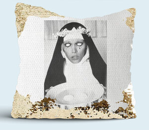 Surrealistic Amanda Lear подушка с пайетками (цвет: белый + золотой)