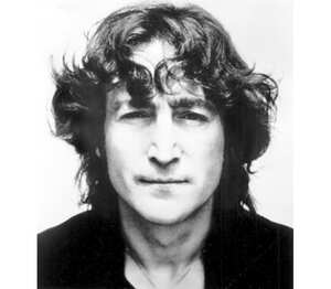 Джон Леннон  кружка двухцветная (цвет: белый + черный)