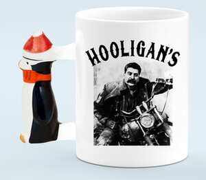 Сталин байкер Hooligans кружка с ручкой в виде пингвина (цвет: белый)