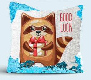 Енот с подарочком - удачи (good luck) подушка с пайетками (цвет: белый + синий)