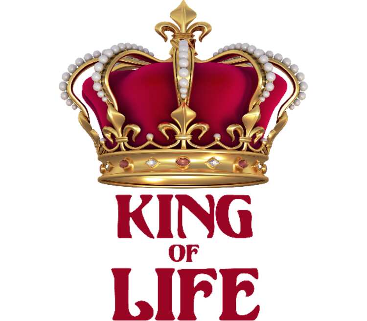 Life is king. Король надпись. King надпись. Король надпись с короной. Мой Король надпись.