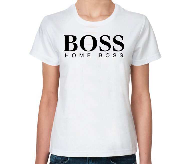 Дизайнер одежды босс 4 буквы. Футболка босс женская. Футболка с надписью Boss женская. Босс женские. Босс одежда Саратов.