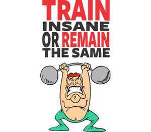 Train insane or remain the same - тренируйся как безумный или оставайся тем же подушка (цвет: белый)